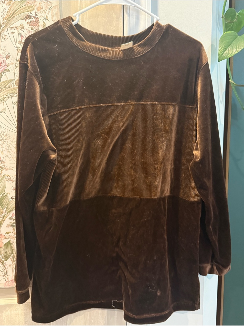 Russ Men's Brown Velvet Panel Crewneck Sweater
